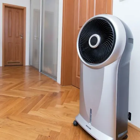 Апартаменты Rooftop Appt With Castle View & Terrace